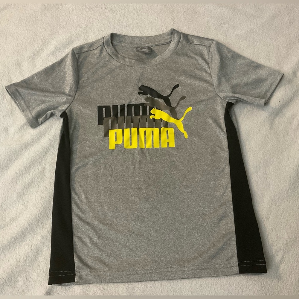 Puma | Gray & Black Graphic T-shirt